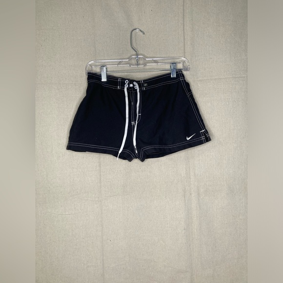 Nike Shorts - Picture 2 of 5